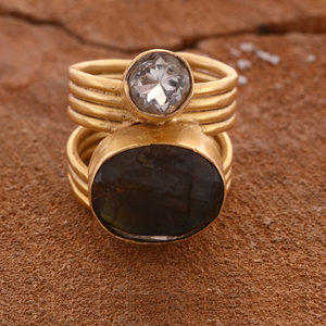 Anillo de labradorita azul Anillo de piedras preciosas de metal de nuevo diseño - Product Image 1