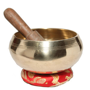 Fabrication en gros de bols chantants tibétains religieux en laiton avec motif gravé pour la prière et la guérison sonore - Product Image 2
