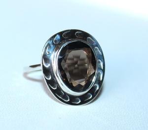 Fabricant de bagues en argent 925 fabriquées à la main avec une pierre de quartz fumé de forme carrée, des bijoux simples avec des perles de diamant - Product Image 2