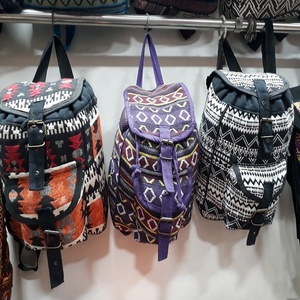 Petits sacs à dos en coton imprimé aztèque de style bohème pour l'école Fournisseur en gros de sacs à dos en coton à la mode de l'Inde - Product Image 2