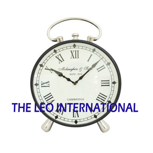 Horloge de table et alarme en métal en acier inoxydable forme ronde avec crochet de suspension numérique romain maison enfants chambre 8x3x10 pouces - Product Image 1