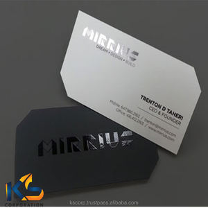 นามบัตรหรูหราสีดำแบบนูน พร้อมพิมพ์ Spot UV คุณภาพสูง กระดาษออฟเซ็ตสองหน้า กันน้ำ เป็นมิตรกับสิ่งแวดล้อม - Product Image 4