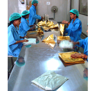 สีผมสมุนไพรอายุรเวท เมจิกคัลเลอร์ รีล ทริปเปิล รีไฟน์ด ชิฟท์ บราวน์ กรีนนิช แบบกึ่งถาวร ปกปิดผมได้ยาวนาน - Product Image 5