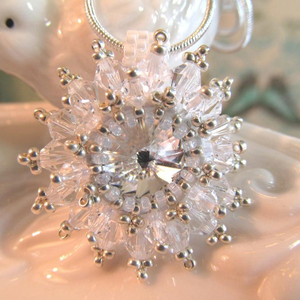 Collar de cristal rivoli hecho a mano Happiness - Product Image 1