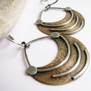 2018 New Design Antique <b>Silver</b> Brass Statement Dangle <b>Earrings</b> for Women Trendy Alloy <b>Drop</b> Stud with Pearl Diamond Main Stones - Product Image 1