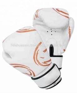 Guantes de boxeo de combate de alta calidad Diseño personalizado de gimnasio Entrenamiento de boxeo Guantes de combate de cuero Guantes de Boxeo - Product Image 1