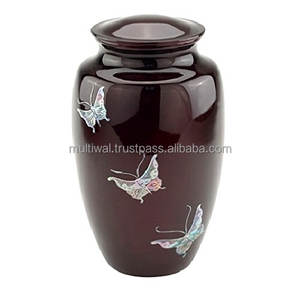 Vente chaude de haute qualité fabriqués à la main grandes urnes de crémation en aluminium fini brillant noir papillon Design pour les cendres - Product Image 2