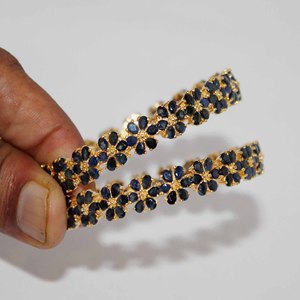 Bracelet de pierres précieuses saphir bleu fait à la main en forme de fleur Bracelet plaqué or Bijoux Prix de gros - Product Image 4