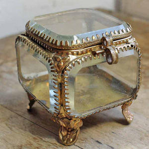 Caja de Joyería de Vidrio de Diseño y Caja de Almacenamiento de Adornos, Artículo de Regalo y Artículo de Venta Caliente para Joyería - Product Image 1