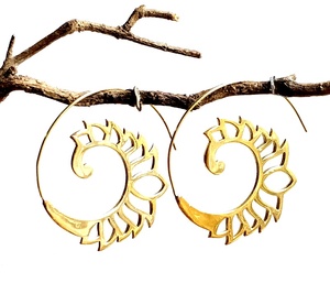 Pendientes con forma de espiral geométricos para mujer, aretes con acabado metálico y dorado, Estilo Vintage, venta al por mayor - Product Image 3