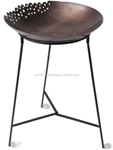 เครื่องให้อาหารนกทองแดง ดูโบราณ ดีไซน์หรูหรา เครื่องให้อาหารนกพร้อมถาดโลหะ ในราคาถูก - Product Image 5