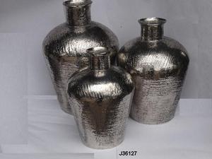 Jarrón de Flores Martillado en Oferta, Hecho en Metal, Estilo Indio, Nuevo Jarrón de Flores de Aluminio Metálico Hecho a Mano - Product Image 6