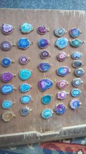 Pendentifs en Agate Naturelle de Haute Qualité, Couleurs Mixtes, en Gros, Breloques de Bijoux en Pierres Précieuses pour la Fabrication de Colliers, Conception Personnalisée - Product Image 3