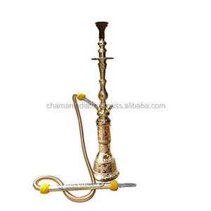 Cachimba de Latón Dorado Chaman India Modelo 25817 con Acabado Lacado, Trabajo Artesanal, Tipo Recto - Product Image 1