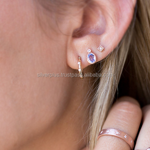 การออกแบบใหม่ทอง 14k ของแท้ทับทิมสีฟ้าและต่างหูสตั๊ดเพชรขายส่งเครื่องประดับที่เรียบง่าย - Product Image 4