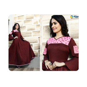 Robe en rayonne de coton de qualité supérieure pour femmes Style Long Kurti Kurtis pour les fêtes Fantaisie Numéro de modèle Collection de prix en vrac - Product Image 1