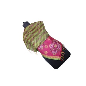 Kantha ผ้าพันคอผ้าไหมทำงานแฮนด์เมดสไตล์วินเทจผ้าพันคอสไตล์อินเทรนด์สำหรับเด็กผู้หญิงผ้าพันคอ SC1234วินเทจผ้าคอตตอนเย็บมือ - Product Image 1