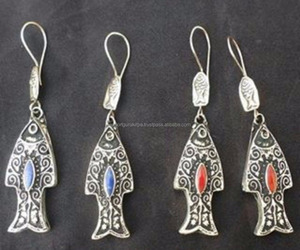 2017 dernières boucles d'oreilles de conception de poisson en aluminium pour les dames en gros forme/numéro de motif et amoureux - Product Image 1