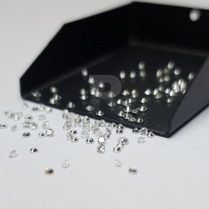Diamant naturel blanc en vrac, couleur F-G, pureté VVS, 0,008-0,02 carat, certifié IGI, RRP Diamond ZA - Product Image 4