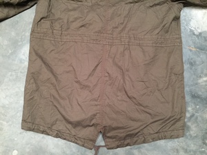 Vente en gros de vêtements 9mm, pour femme, veste lourde avec fourrure à capuche - Product Image 5