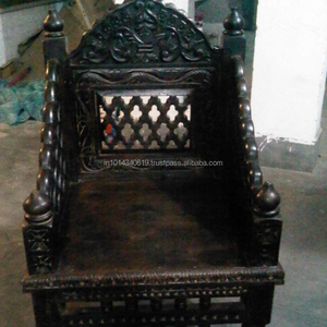 Banco de madera tallada - Product Image 1