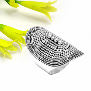 แหวนแฟชั่นสไตล์คลาสสิกทำด้วยมือจากนักออกแบบสีเงินสเตอร์ลิง925แข็งสำหรับผู้หญิง - Product Image 1