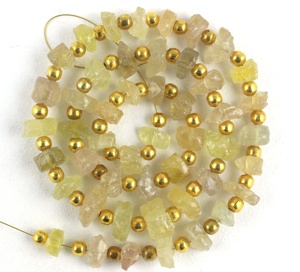 แฮนด์เมดธรรมชาติสีเหลืองแซฟไฟร์ที่มีคุณภาพสูงหลวมพลอยหยาบทำเครื่องประดับลูกปัดหินดิบแท้ - Product Image 1