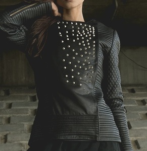 Chaqueta de Motocicleta de Piel de Oveja Real para Mujer, Impermeable y de Secado Rápido, Talla y Logotipo Personalizables, Estilo Moderno para Exteriores - Product Image 2