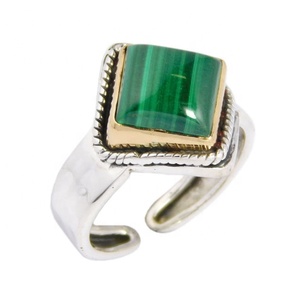 Nouvelle Mode 925 Sterling Silver Malachite Gemstone Two Tone Ring Vente en ligne Fantaisie Jewelry Eternity Vermeil Rings Exportateur - Product Image 1