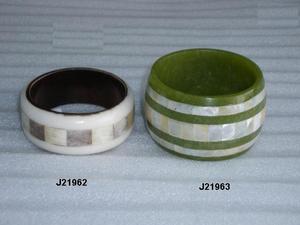 สร้อยข้อมือแฟชั่นเรซินอินเดียเครื่องประดับแม่มุกฝังหลากสีสำหรับผู้หญิงทุกสีของขวัญมีให้เลือก - Product Image 6