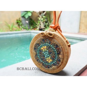 WHOLESALE ORIGINAL PRODUCTS Ethnic Straw Rattan Round Bags Full Handmade Hand Carving Shells Unique Design - Product Image 1