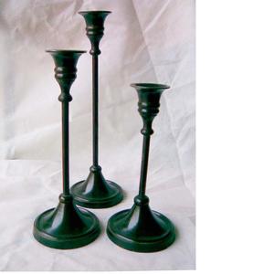 Porte-bougie conique en métal fait main, antique, pour la décoration de table de mariage - Product Image 1