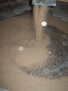 Concentrado de enzima cellulasa neutra de baja temperatura para Biofading/lavado de piedras. - Product Image 4