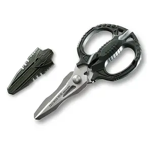 Sharpened multiple functions scissor able to cut various materials. Manufactured by Engineer. Made in Japan (cut rope)