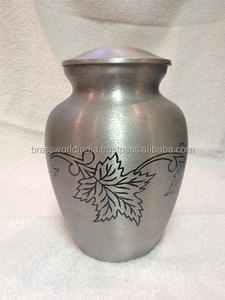 Urns By Brassworld India funérailles Supplies Brassworld India - Product Image 3