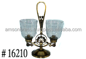 Bougeoir Hurricane en fonte d'aluminium avec cheminée en verre fait à la main - Product Image 4