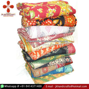 ผ้าฝ้ายวินเทจย้อนกลับได้ Kantha โยน - Product Image 1
