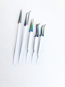 Pince à épiler classique hybride professionnelle d'extension de cils conception incurvée en fibre d'acier inoxydable enduite de couleur durable à haut volume - Product Image 4