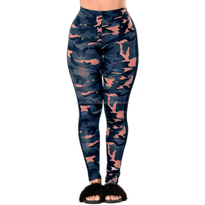Leggings de fitness personnalisés pour hommes avec impression attrayante fabriqués au Pakistan-Travail d'impression par sublimation - Product Image 3