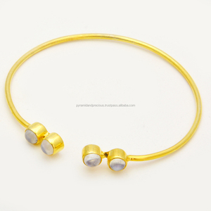 เรนโบว์มูนสโตนทอง Vermeil ปรับขนาดสร้อยข้อมือพลอย - Product Image 1