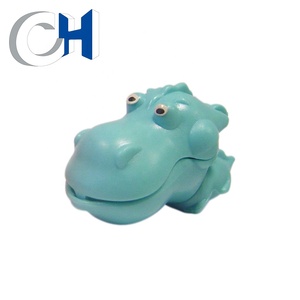 Cápsula de plástico Multicolor de 4cm - Product Image 3