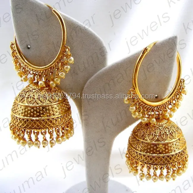 Pendientes de aro Jhumka hechos a mano con perlas doradas, ropa de boda étnica tradicional grande