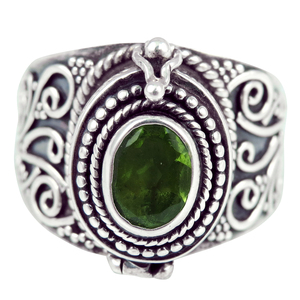 Superbes bagues en argent sterling 925 avec péridot vert, style bohème, sertissage clos, bijoux chrétiens, vente en gros Shri Ashapura Jewels - Product Image 3
