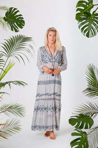 Luxe Délicat Broderie Cascades Sheer Voile Parfait Maxi Robe En Gros Ukrainien Style Resort Soirée Robe De Soirée - Product Image 3