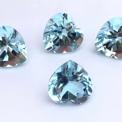 Kaufen Sie Sky Blue Topaz Loose Gem stones 3mm facettierter Herz schnitt Halbe del stein Verschiedene Heil kristalle zu Fabrik kosten