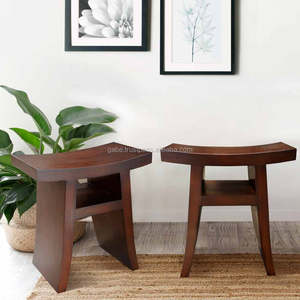 Tabouret d'appoint artisanal en acajou élégant 45x47x27cm, siège polyvalent en bois massif fait à la main pour la cuisine, finition naturelle - Product Image 2