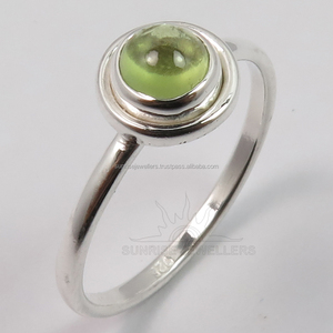 Bagues de péridot originales faites à la main en argent sterling 925 Conception de pierres précieuses uniques Bijoux en argent Bagues en argent fin en vrac en gros - Product Image 1