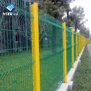Costruisci recinzione in metallo ondulato