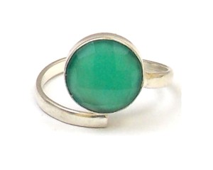 Pierre précieuse d'onyx vert avec forme ronde plaquée argent beau cadeau pour sa bague réglable fantaisie faite à la main - Product Image 5