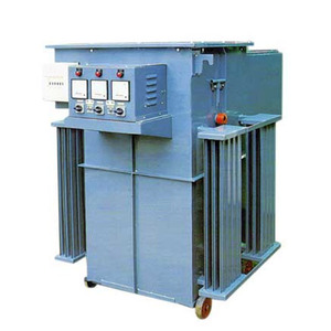 Stabilisateur de tension servo numérique triphasé avec structure de bobine toroïdale et autotransformateur - Product Image 1